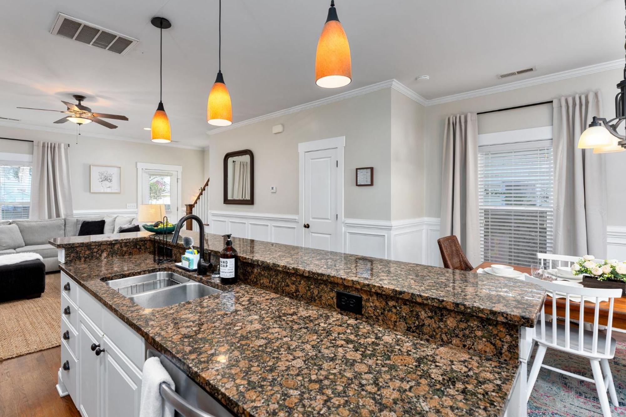 Downtown Wilmington Home ~ Pet Friendly Екстер'єр фото